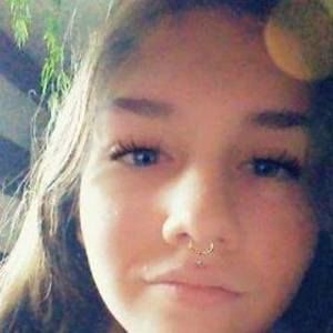 Meet your Posher, Alexia